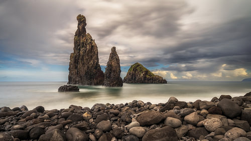Stenen bewakers – Ribeira da Janela, Madeira