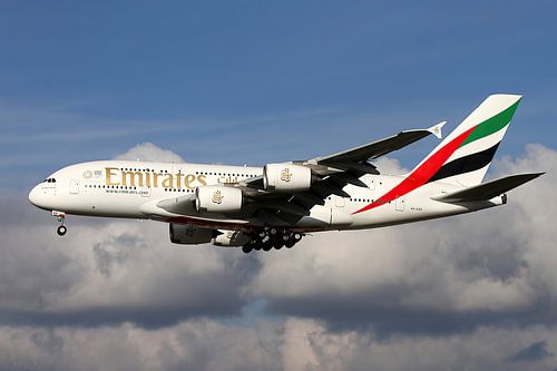 Airbus A380, Emirates