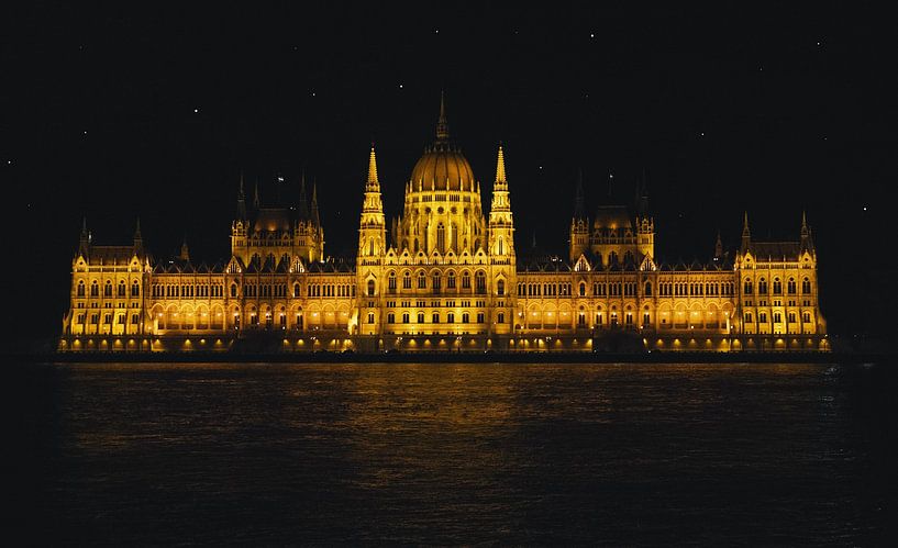 Budapest by Hello Pompoyo
