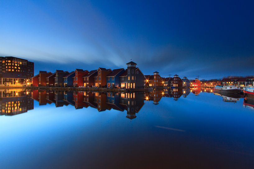 Die blaue Stunde im Reitdiep Haven - Groningen, NL von Niels Heinis