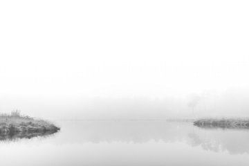 Stil landschap in de mist van Judith Linders