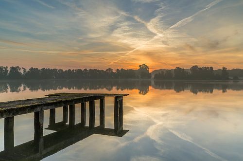 Steiger bij zonsopkomst