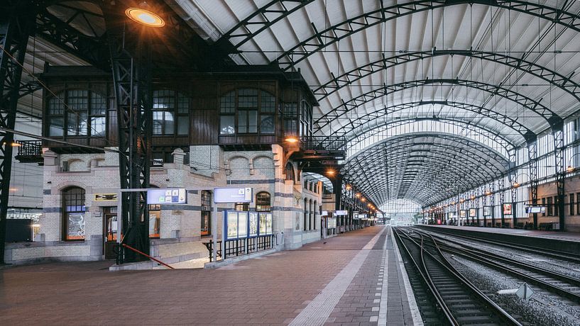 Haarlem: Station perron 3 overzicht von Olaf Kramer