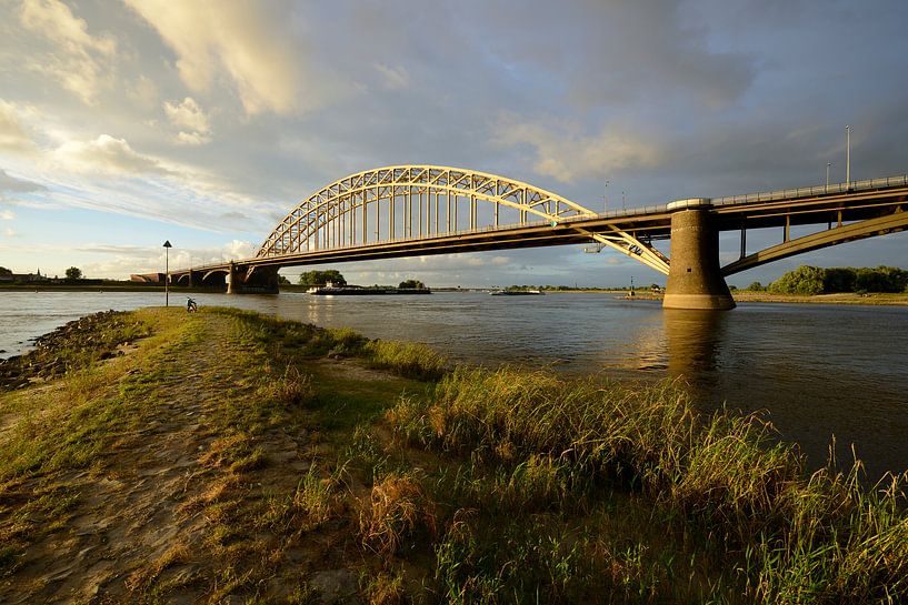 Waalbrücke bei Nijmegen von Merijn van der Vliet