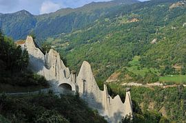 Aardpiramiden van Euseigne van Karin Jähne