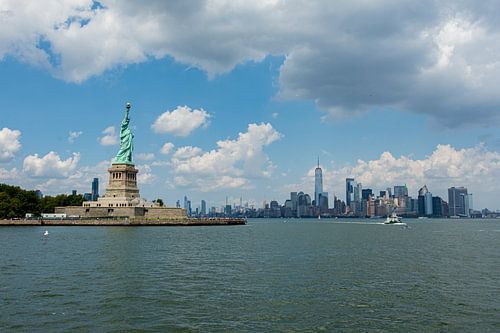 La Statue de la Liberté avec Manhatten sur Patrick Lindeboom Photography
