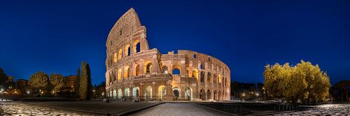 Het Colosseum in Rome als een panoramisch beeld.