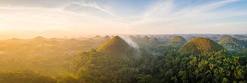 Chocolate Hills landschap in Bohol, de Filipijnen van Teun Janssen