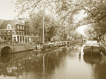 Amsterdam. 2. De Jordaan. van Alie Ekkelenkamp