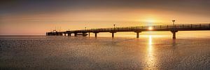 Sonnenaufgang an der alten Seebrücke von Scharbeutz