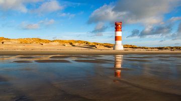 Phare sur la dune de Helgoland II sur Daniela Beyer