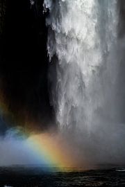 Cascades of Light von Outbound Visions