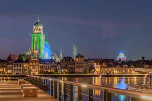 Skyline Lebuinus kerk Deventer avond fotografie, kermis