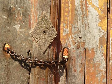 temple gate with lock by Nicole - Creative like Nomads