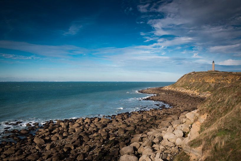Landschaft Cap Gris-Nez in Frankreich mit Leuchtturm von DroomGans