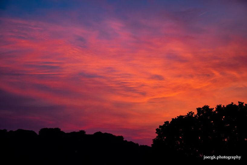 Nuages pourpres II par Joerg Keller