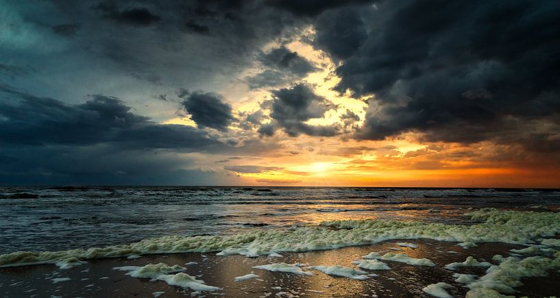 Coucher de soleil atmosphérique par Peter van der Waard