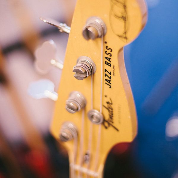Guitar - Jazz Bass by Colin van der Bel