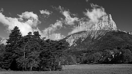 Die Wolken über dem Mont Aiguille von Alain Gaymard