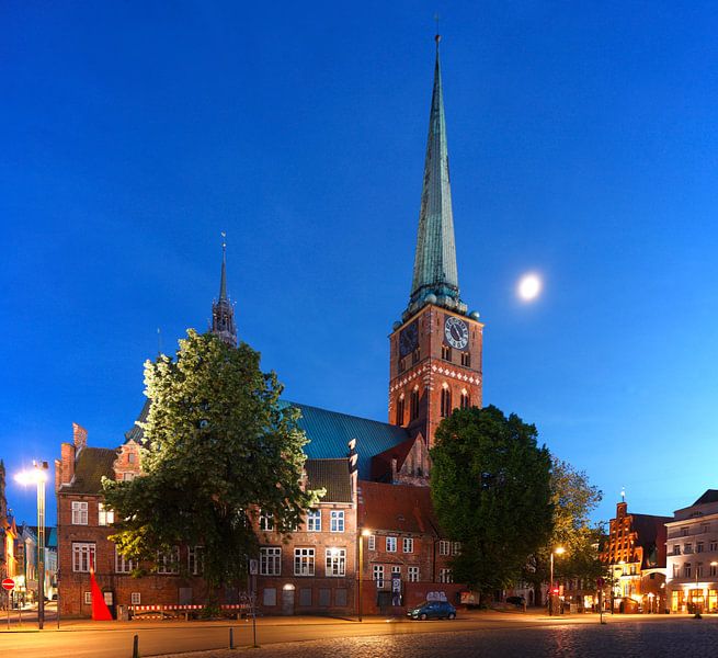 Petrikirche, Abenddämmerug, Old Town, Lübeck, Sleeswijk-Holstein, Duitsland, Europa van Torsten Krüger