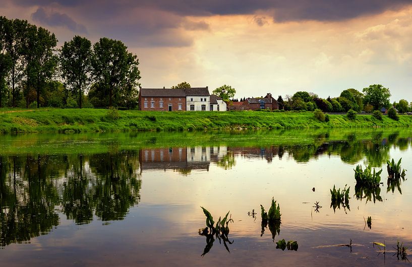 Blick über den Fluss Maas, Limburg, Niederlande von Adelheid Smitt