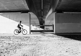 Series Cyclists 5 by Lisanne Schuiling