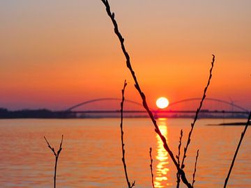 Zonsondergang  Merwede van Rosalinde Bijl