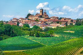 Grazzano Badoglio village in Monferrato wine region, Piedmont by Stefano Orazzini
