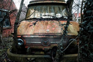 mercedes unimog van romario rondelez