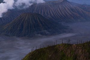 Volcan Bromo juste avant le lever du soleil