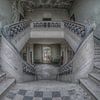 Orphan staircase van Hettie Planckaert