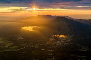 Coucher de soleil au pays du soleil levant sur Hidde Hageman