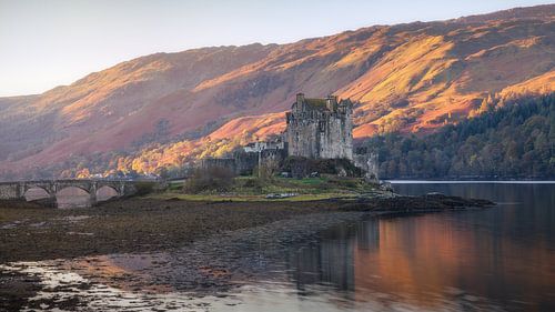 Eilean Donan bij zonsopkomst van Richard Nell