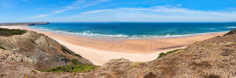 wide sandy beach Praia do Bordeira, blue atlantic ocean portugal landscape by SusaZoom