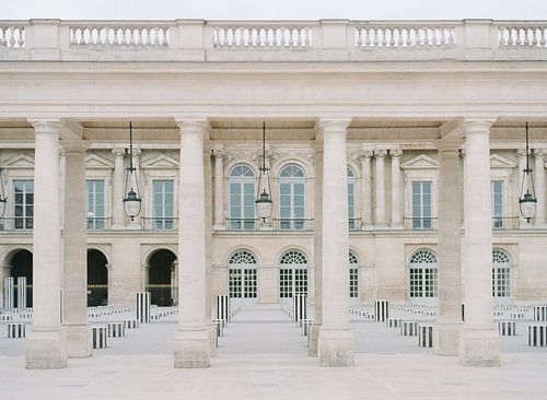 Palais Royal à Paris photographié en analogique sur film Fuji400 sur Alexandra Vonk