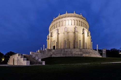Kelheim - Befreiungshalle op het blauwe uur