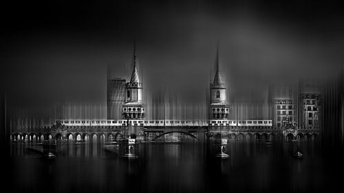 Oberbaumbrücke sur la Spree à Berlin 04