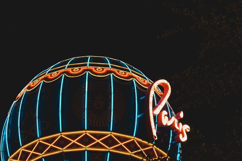 Las Vegas by Hello Pompoyo