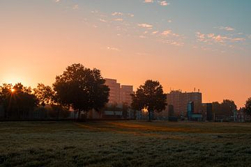 Een vroege ochtend uur in Weert in september van Jolanda de Jong-Jansen