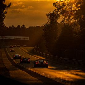 Le Mans 24 uur 2019 zonsondergang van Bob Van der Wolf