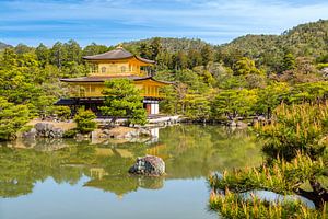 Idyllischer Kinkakuji Tempel
