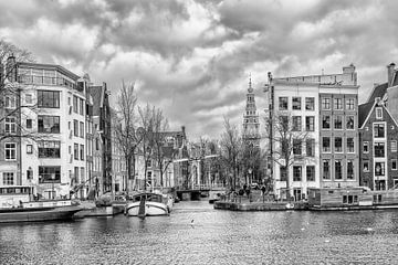 Das Groenburgwal von der Amstel in Amsterdam aus. von Don Fonzarelli