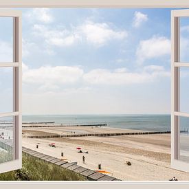 Uitzicht vanuit het raam op het strand van Westkapelle (Zeeland) van Fotografie Jeronimo
