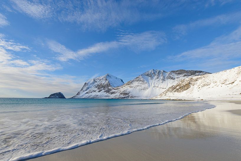 Plage de Haukland dans l'archipel des Lofoten en Norvège en hiver par Sjoerd van der Wal Photographie