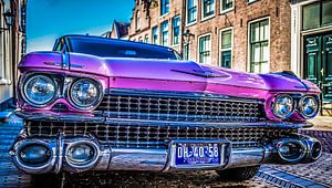 Roze Cadillac 1959 van Tonny Visser-Vink