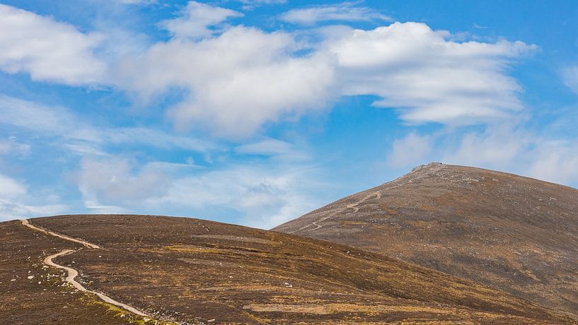 Ruhiger Pfad zum Gipfel des Ben Rinnes von Marcel van Oene