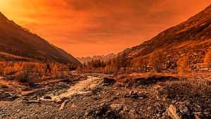 Zonsondergang in het Lötschental van Ad Van Koppen Fotografie