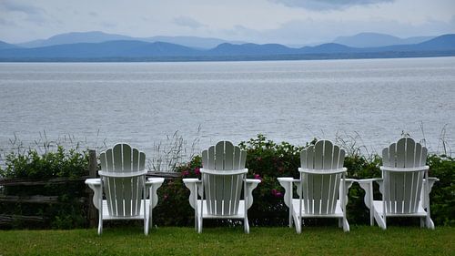 Stühle an den Ufern des Saint-Laurent
