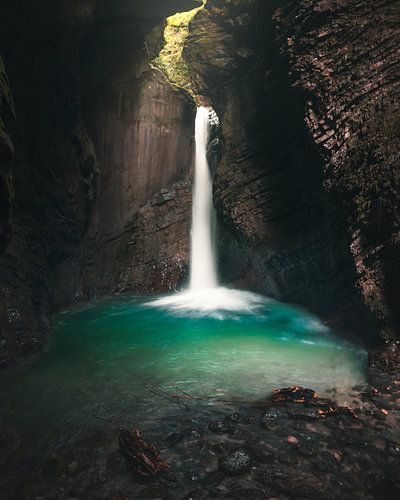 Slap Kozjak | verborgen waterval in de Soča-vallei