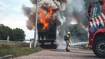 Incendie de camion sur l'A28 à Putten